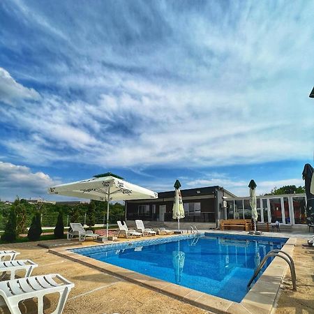 Стаи За Гости Dream Kŭrdzhali Buitenkant foto